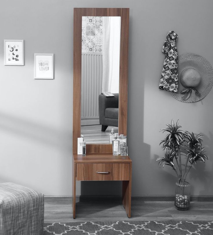 பொருள் 1